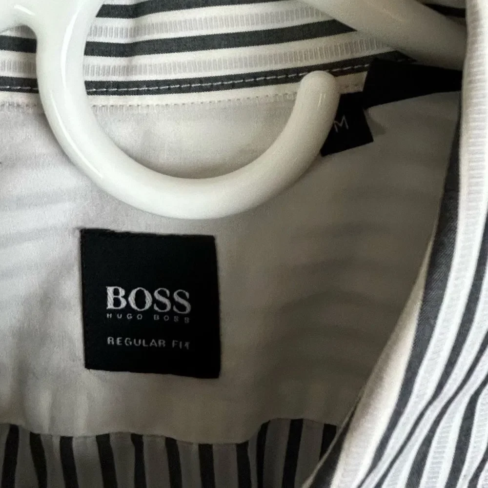 Hugo Boss Mens black and white Men's Striped Dress Shirt - size M